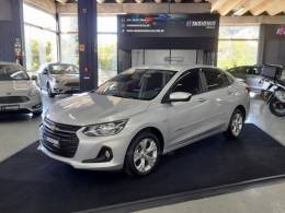 CHEVROLET - ONIX - 2022/2023 - Prata - R$ 85.900,00