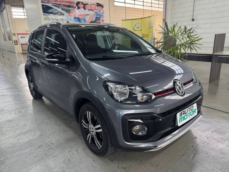 VOLKSWAGEN - UP - 2021/2021 - Cinza - R$ 74.900,00