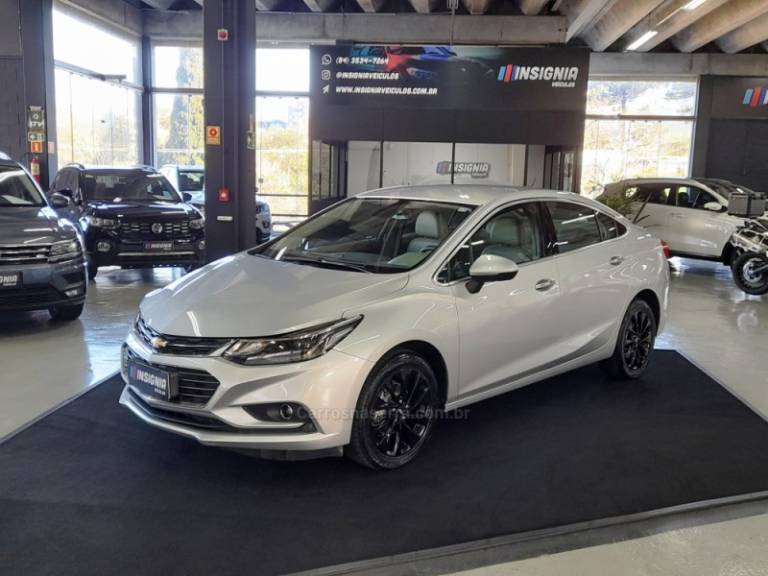CHEVROLET - CRUZE - 2017/2017 - Prata - R$ 85.900,00
