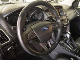 FORD - FOCUS - 2015/2016 - Prata - R$ 64.900,00