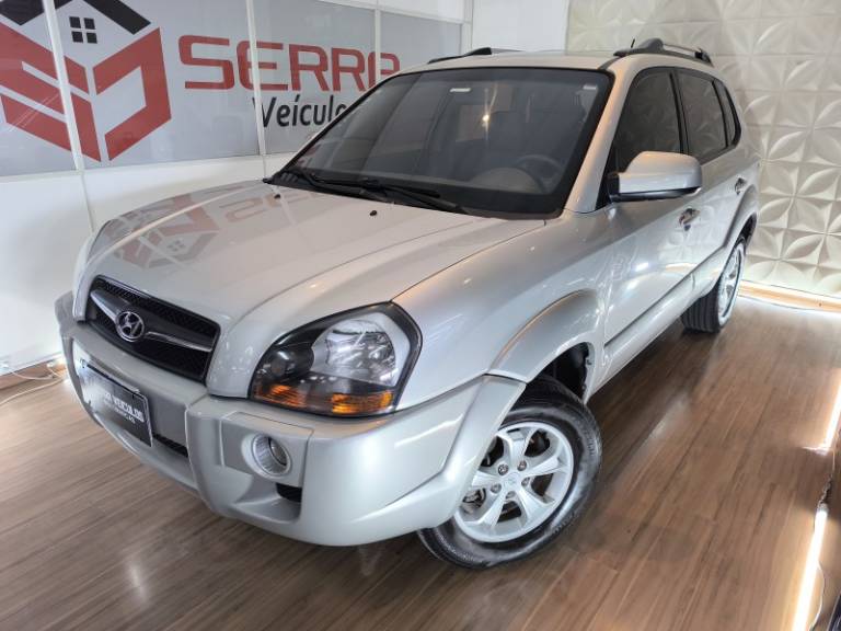 HYUNDAI - TUCSON - 2011/2012 - Prata - R$ 43.900,00