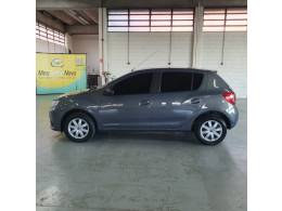 RENAULT - SANDERO - 2017/2018 - Cinza - R$ 49.900,00