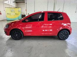 VOLKSWAGEN - FOX - 2014/2015 - Vermelha - R$ 44.900,00