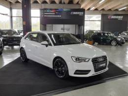 AUDI - A3 - 2013/2014 - Branca - R$ 73.900,00