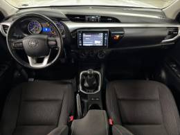 TOYOTA - HILUX - 2018/2018 - Branca - R$ 149.900,00