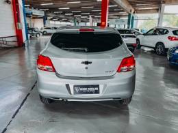 CHEVROLET - ONIX - 2015/2016 - Prata - R$ 47.900,00