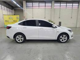 CHEVROLET - ONIX - 2023/2024 - Branca - R$ 92.900,00