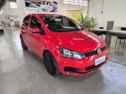 VOLKSWAGEN - FOX - 2014/2015 - Vermelha - R$ 44.900,00