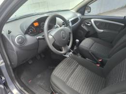 RENAULT - SANDERO - 2012/2012 - Cinza - R$ 32.900,00