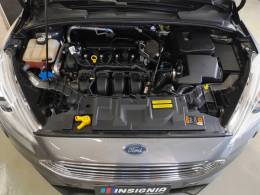 FORD - FOCUS - 2015/2016 - Cinza - R$ 69.900,00