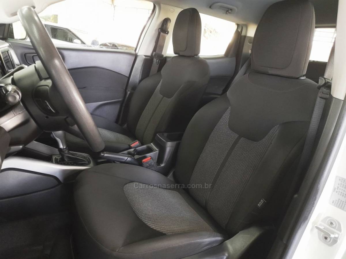 FIAT - TORO - 2021/2022 - Branca - R$ 99.900,00