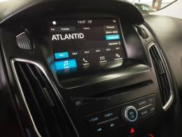 FORD - FOCUS - 2018/2019 - Branca - R$ 65.900,00