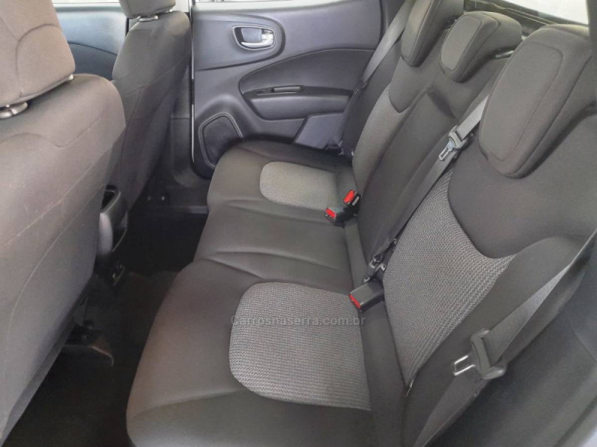 FIAT - TORO - 2021/2022 - Branca - R$ 99.900,00