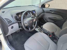HYUNDAI - HB20S - 2013/2014 - Branca - R$ 56.900,00