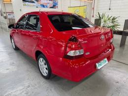 TOYOTA - ETIOS - 2019/2019 - Vermelha - R$ 67.900,00