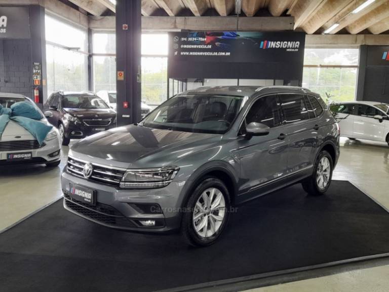 VOLKSWAGEN - TIGUAN - 2019/2019 - Cinza - R$ 124.900,00