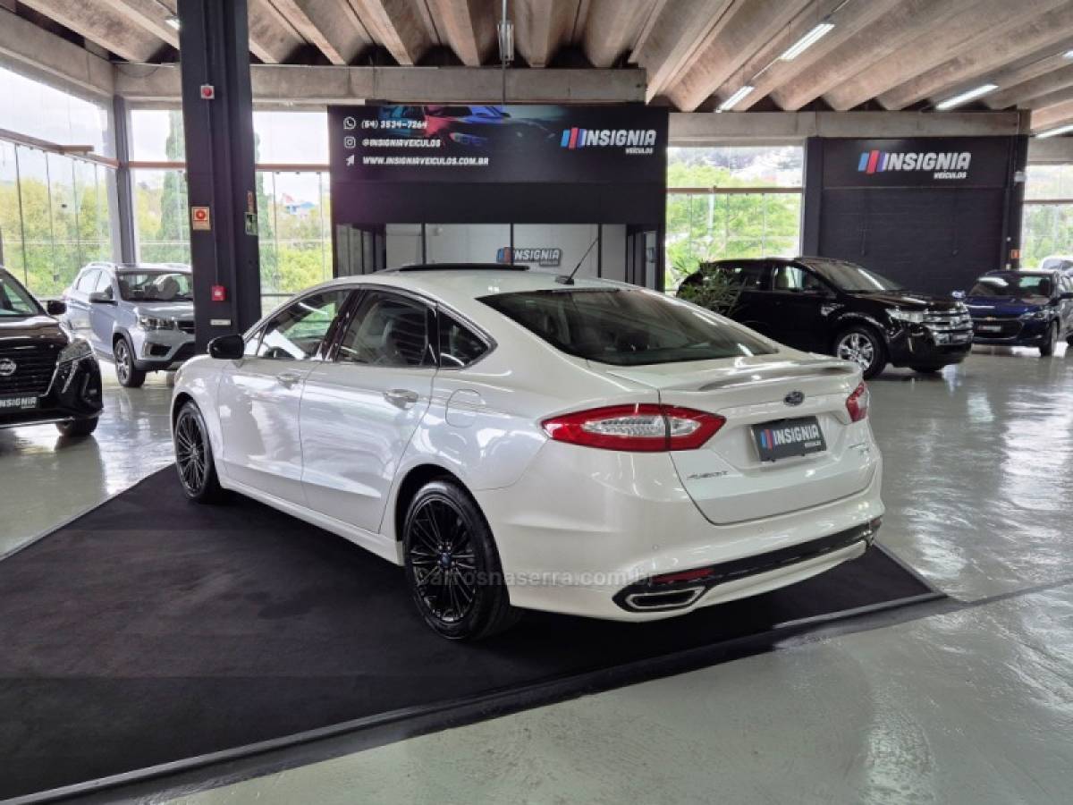 FORD - FUSION - 2014/2014 - Branca - R$ 77.900,00