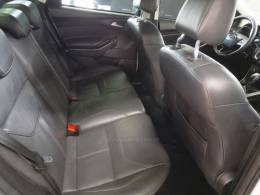 FORD - FOCUS - 2018/2019 - Branca - R$ 65.900,00