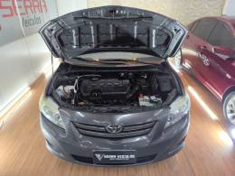 TOYOTA - COROLLA - 2010/2011 - Cinza - R$ 58.900,00