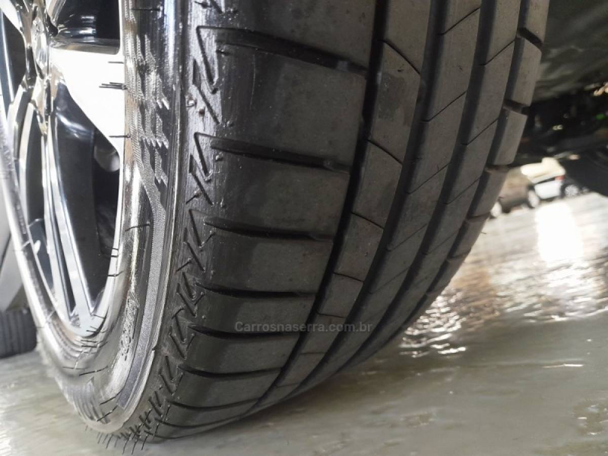 NISSAN - KICKS - 2021/2022 - Preta - R$ 97.900,00