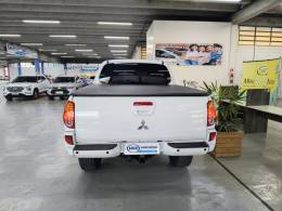 MITSUBISHI - L200 TRITON - 2015/2015 - Branca - R$ 125.900,00