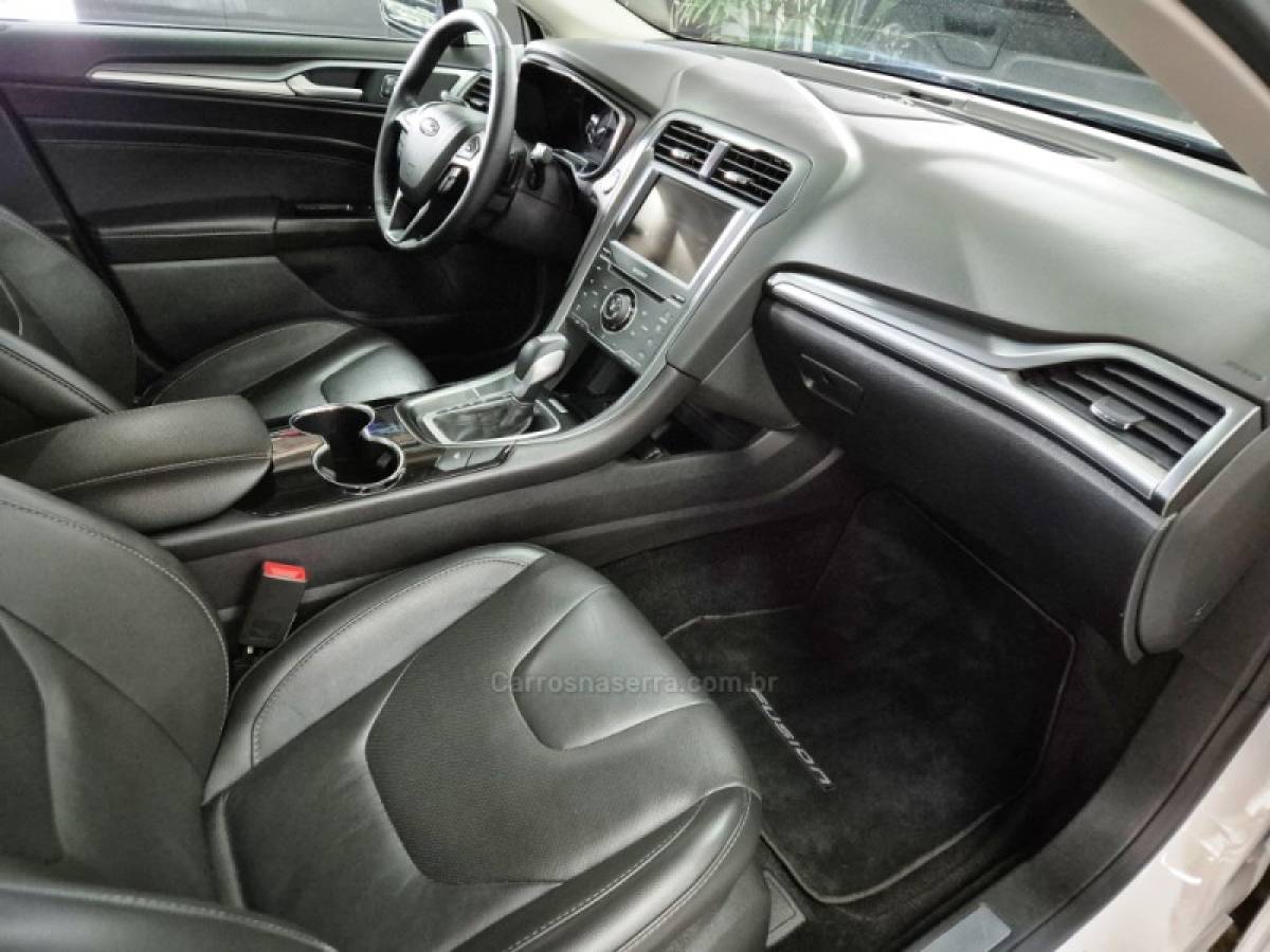FORD - FUSION - 2014/2014 - Branca - R$ 77.900,00