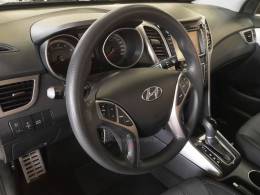 HYUNDAI - I30 - 2014/2015 - Branca - R$ 69.900,00